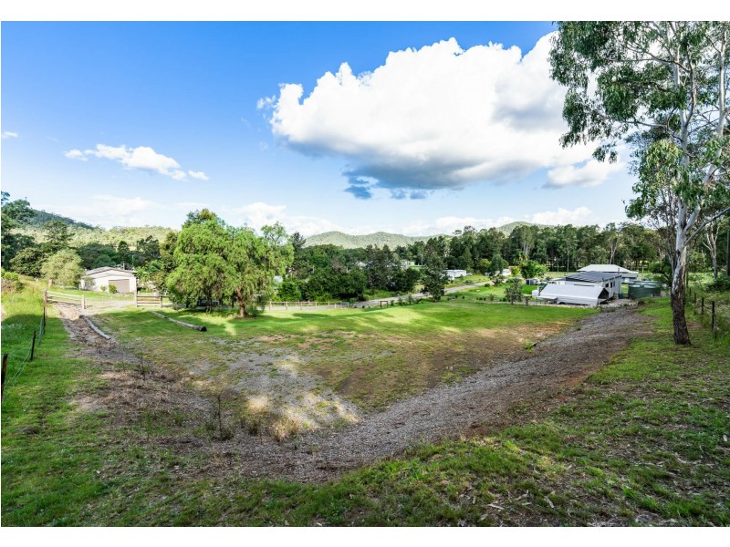 9 Bond Street, Moore QLD 4306