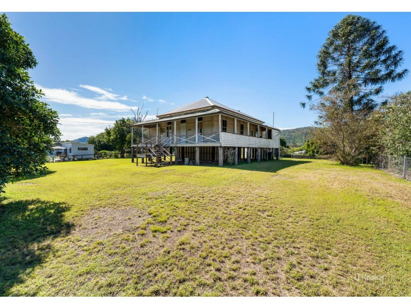72 George Street, Linville QLD 4306