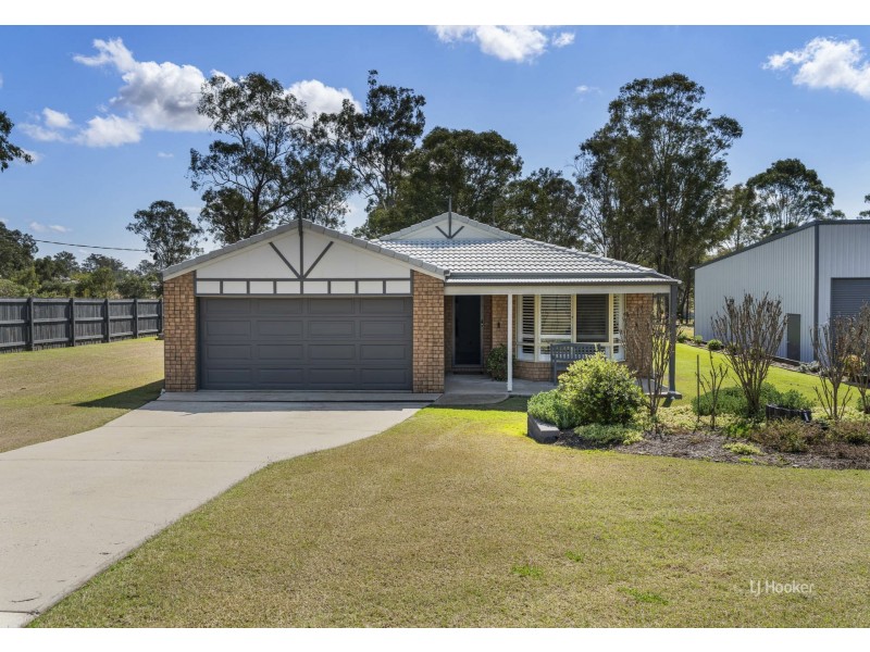 29 Barbour Street, Esk QLD 4312