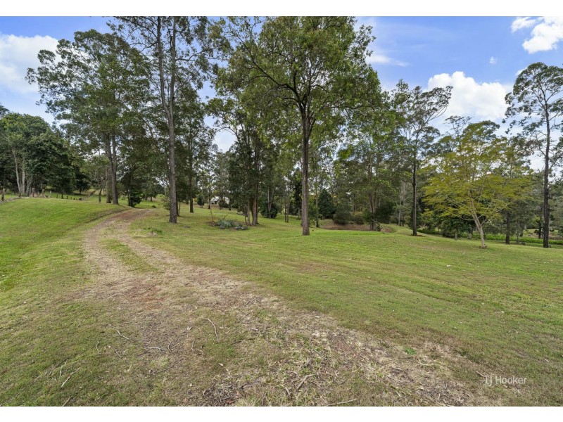 495 Williams Road, Benarkin North QLD 4306