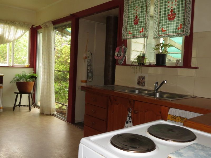 14 Adelaide Street, Esk QLD 4312