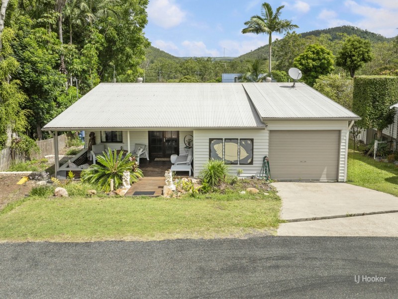 7 Second Avenue, Somerset Dam QLD 4312