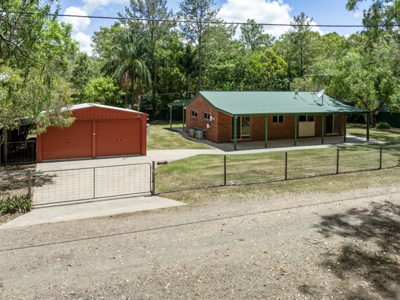 9 – 11 Burrows Street, Moore QLD 4306