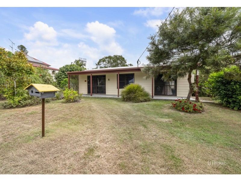 11 Mangerton Street, Toogoolawah QLD 4313