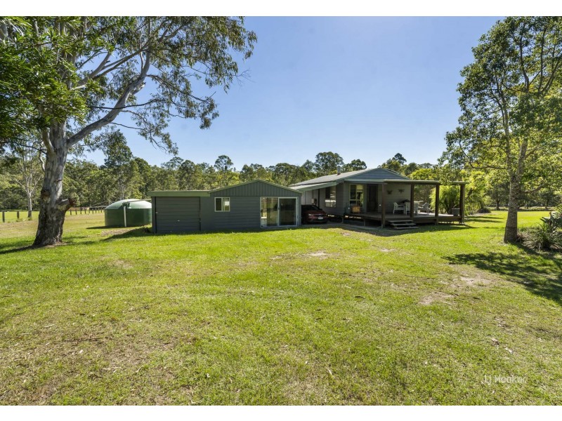 125 Martin Crescent, Benarkin QLD 4306