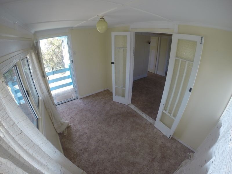 25 Mack Street, Esk QLD 4312