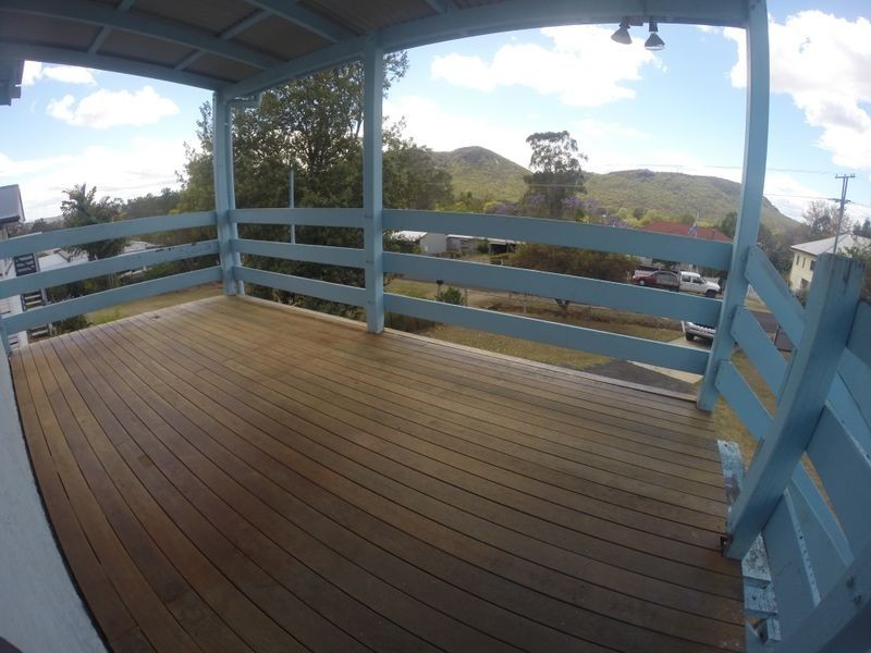 25 Mack Street, Esk QLD 4312