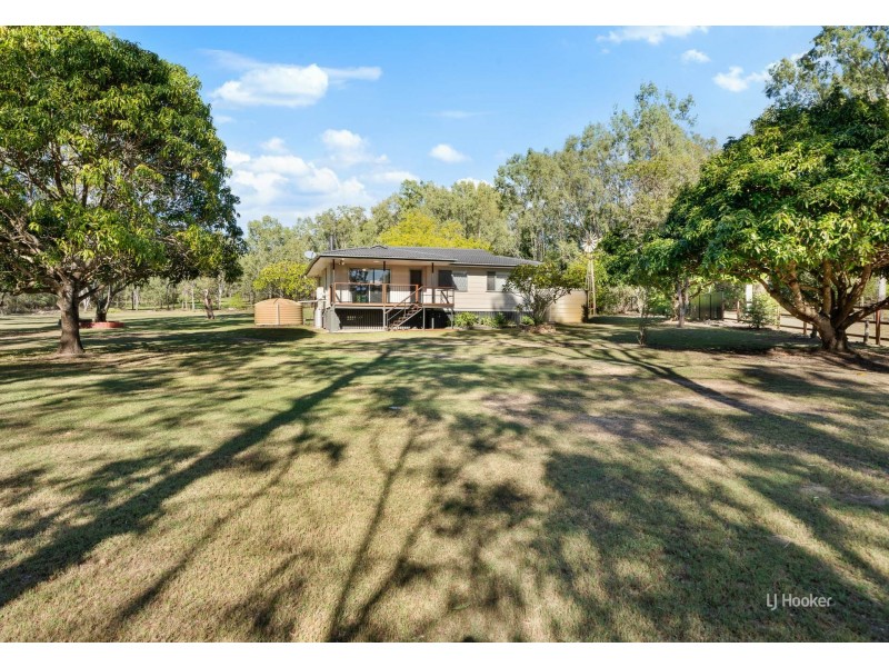 153 Pine Crescent, Esk QLD 4312