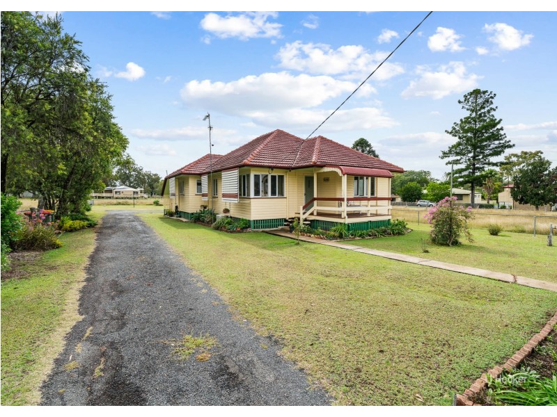 27 Annette Street, Toogoolawah QLD 4313