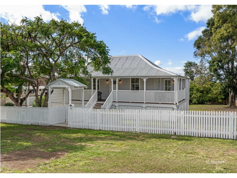 14 Alexandra Street, Toogoolawah QLD 4313