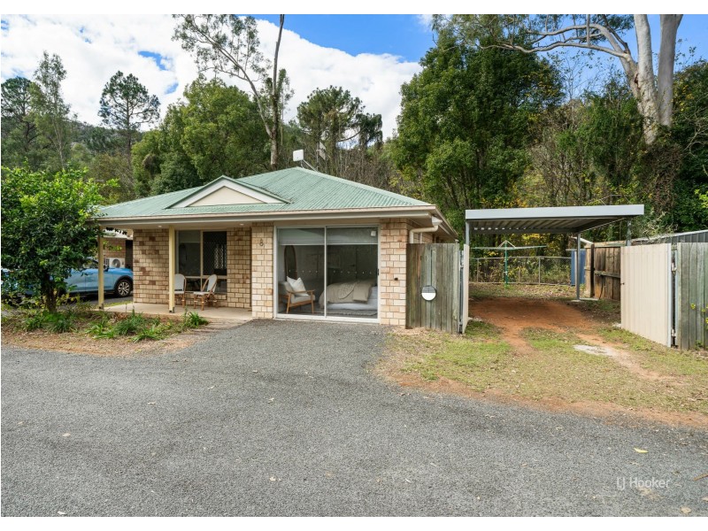 8/17 Francis Terrace, Esk QLD 4312