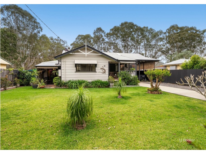 31 Burrows Street, Moore QLD 4306