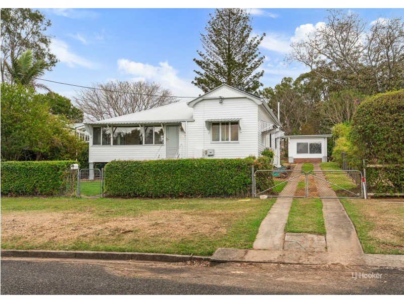17 Drem Street, Toogoolawah QLD 4313