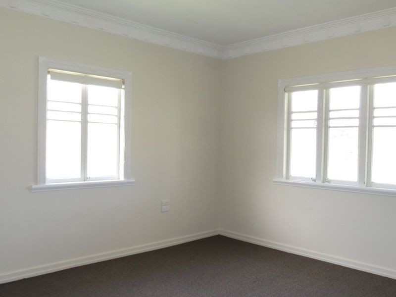 24 Short Street, Esk QLD 4312