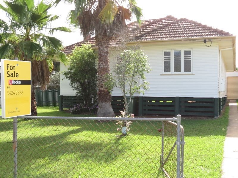 24 Short Street, Esk QLD 4312