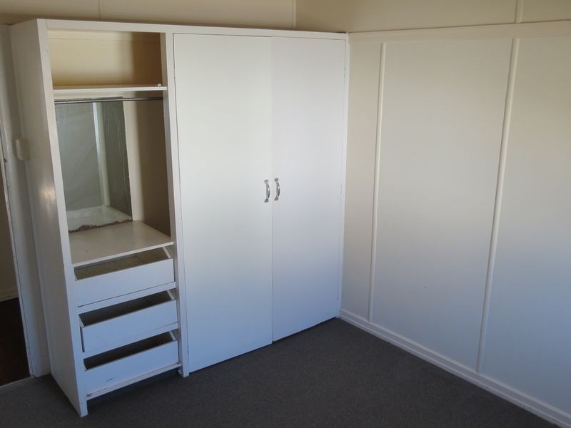 24 Short Street, Esk QLD 4312