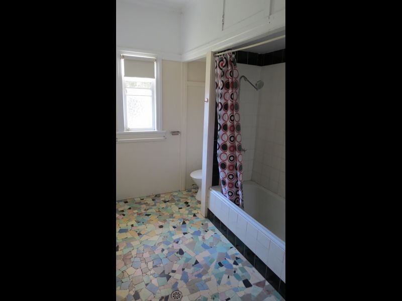 24 Short Street, Esk QLD 4312