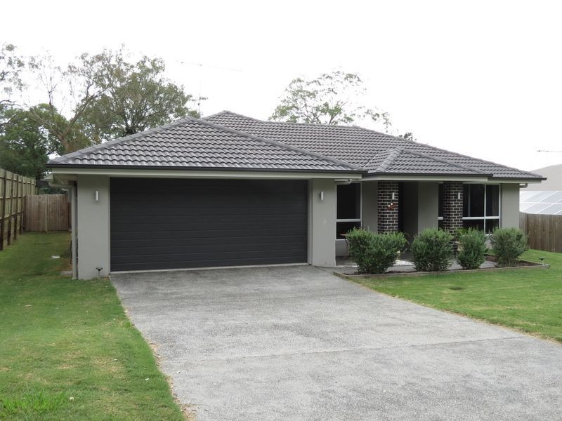 63 Bellambi Street, Toogoolawah QLD 4313