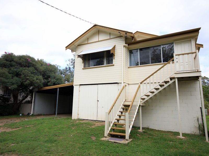 282 Ipswich Street, Esk QLD 4312