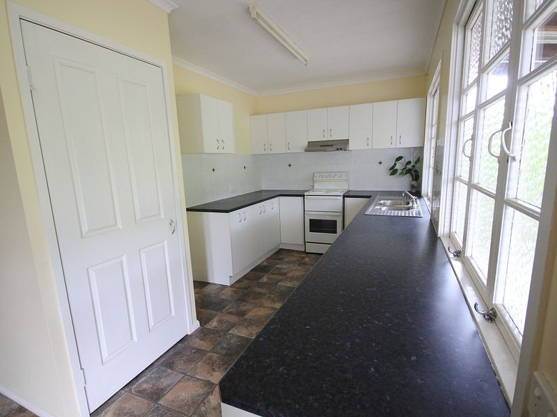 282 Ipswich Street, Esk QLD 4312