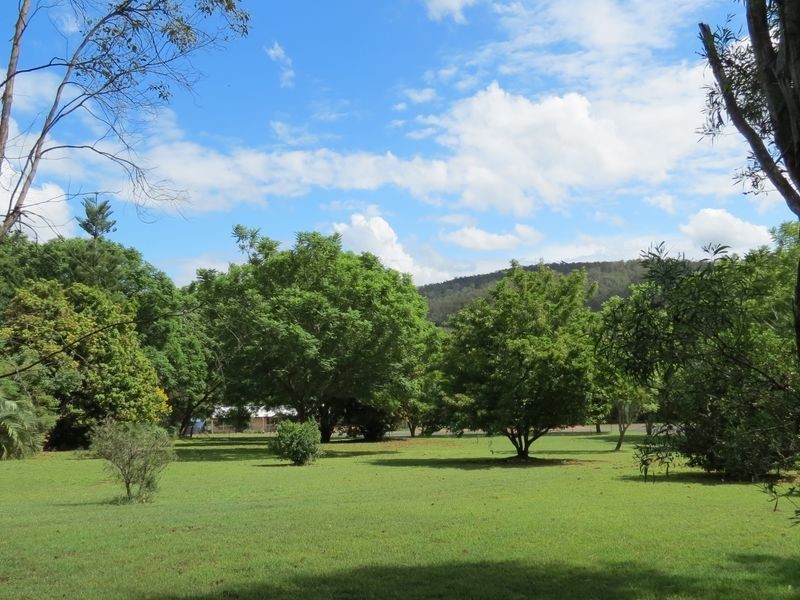 251 Esk Hampton, Esk QLD 4312