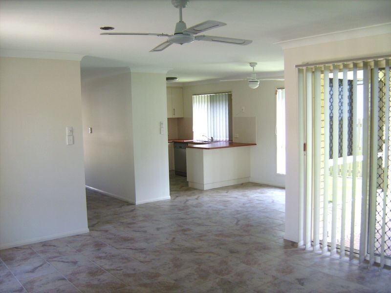 39 Middle Street, Esk QLD 4312