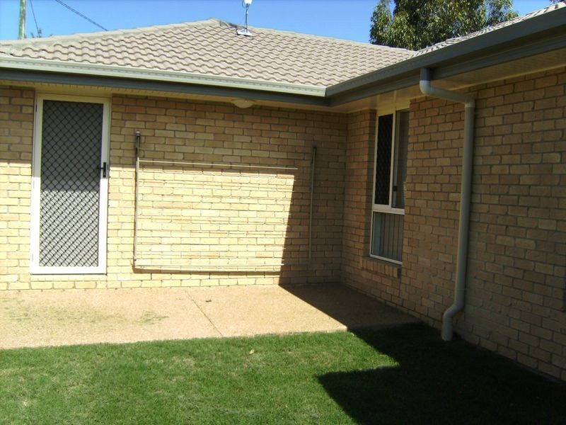 39 Middle Street, Esk QLD 4312