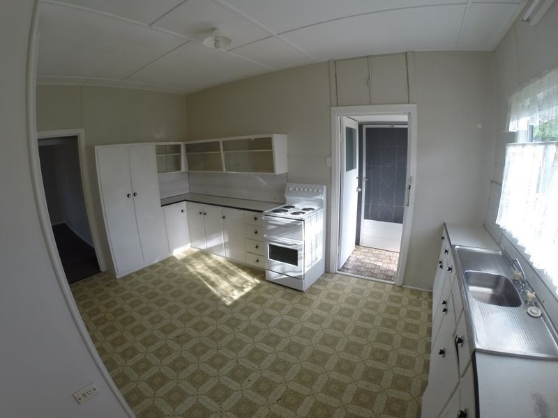 22 George Street, Toogoolawah QLD 4313