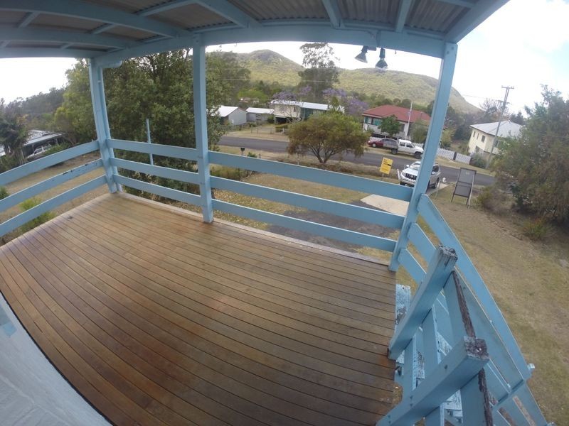 25 Mack Street, Esk QLD 4312