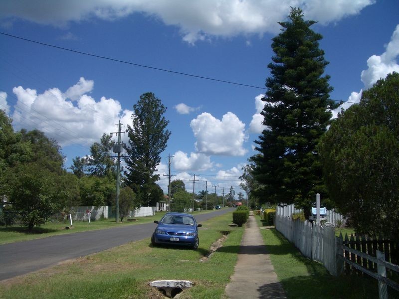 3 Edward Street, Esk QLD 4312
