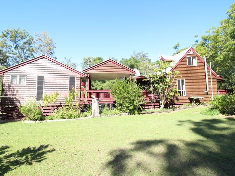 33 Countess Court, Mount Hallen QLD 4312