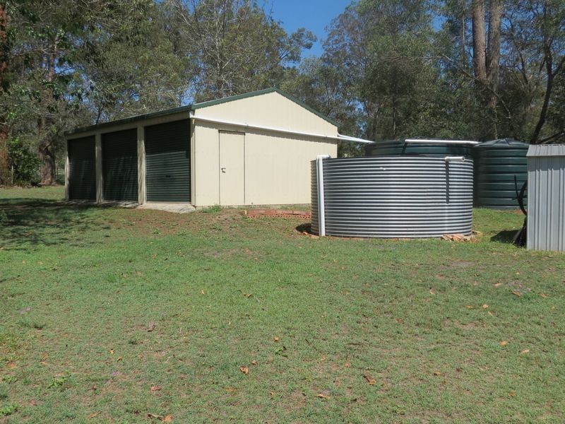 33 Countess Court, Mount Hallen QLD 4312