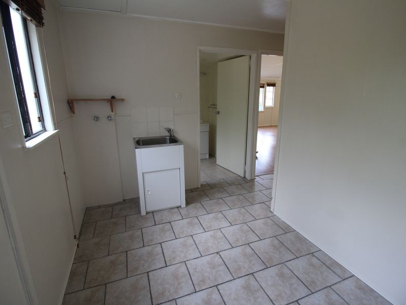 10 Cairnscroft Street, Toogoolawah QLD 4313