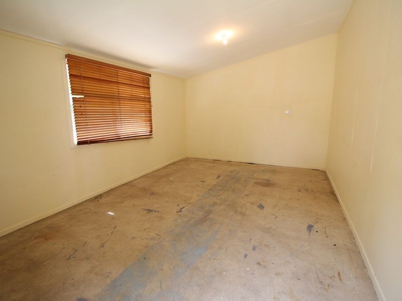 10 Cairnscroft Street, Toogoolawah QLD 4313