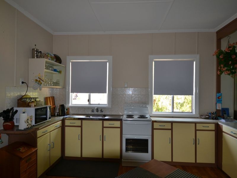 19 Alexandra Street, Toogoolawah QLD 4313