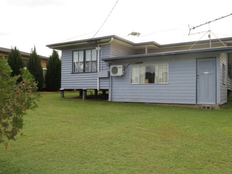 19 Alexandra Street, Toogoolawah QLD 4313