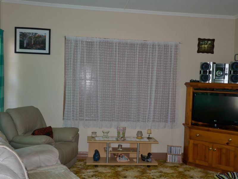 19 Alexandra Street, Toogoolawah QLD 4313