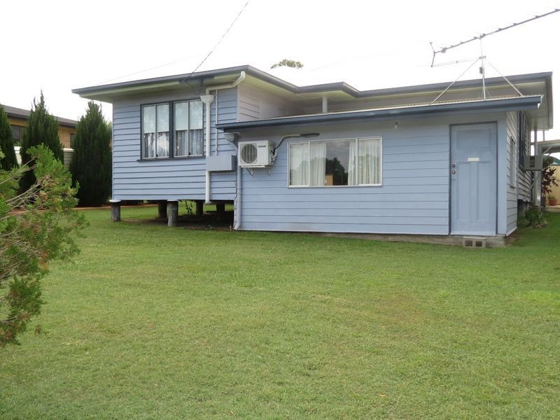 19 Alexandra Street, Toogoolawah QLD 4313