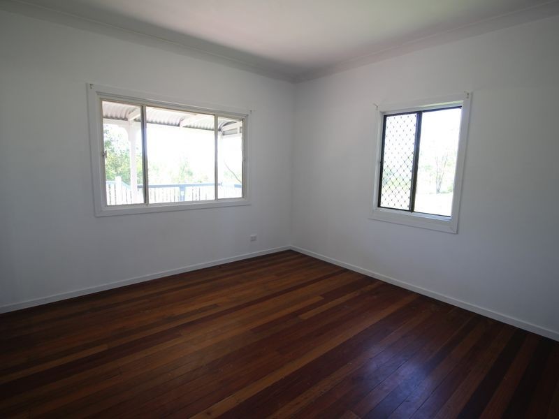 205 Highland Street, Esk QLD 4312