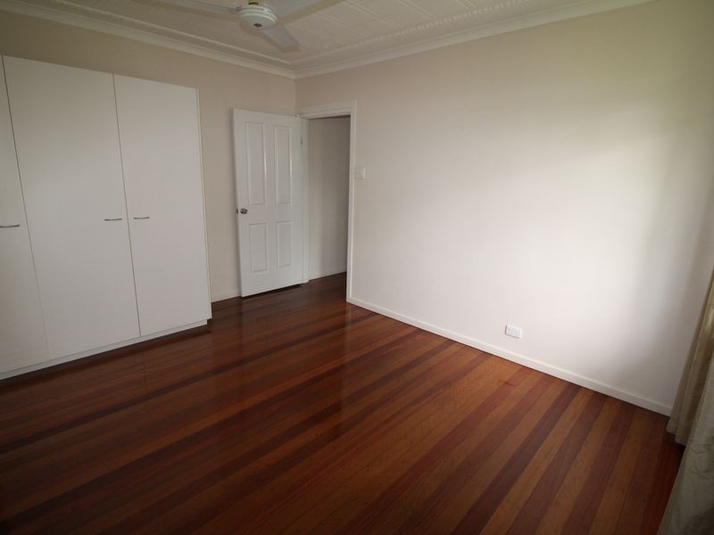 35 Cairnscroft Street, Toogoolawah QLD 4313