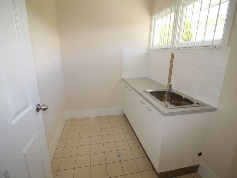 35 Cairnscroft Street, Toogoolawah QLD 4313