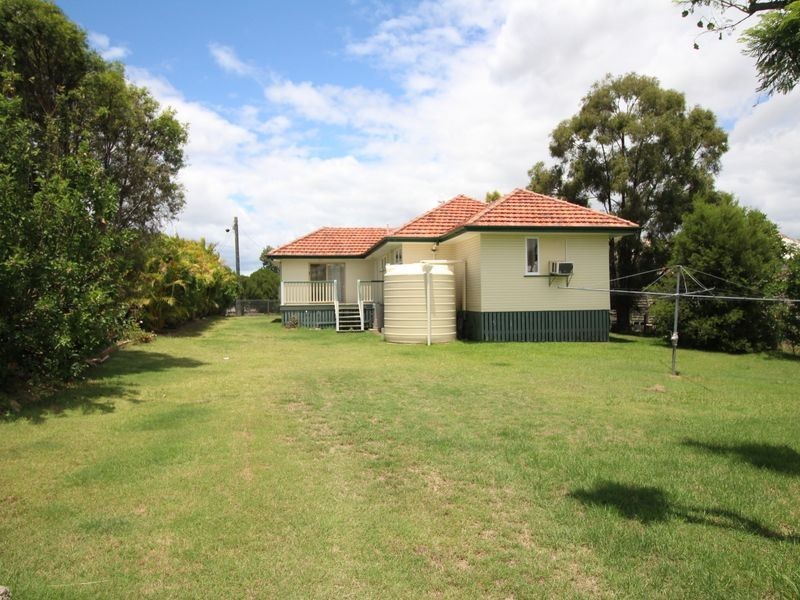 35 Cairnscroft Street, Toogoolawah QLD 4313