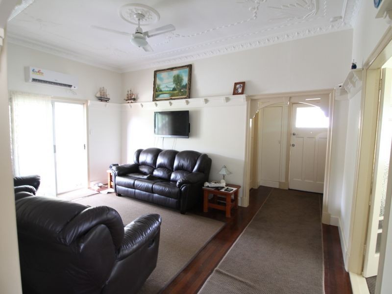 30 Richard Street, Esk QLD 4312