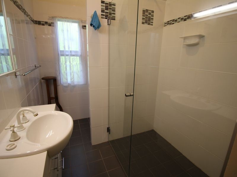 30 Richard Street, Esk QLD 4312