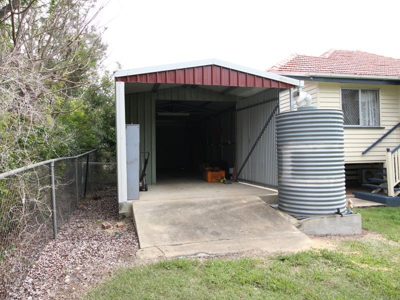 30 Richard Street, Esk QLD 4312