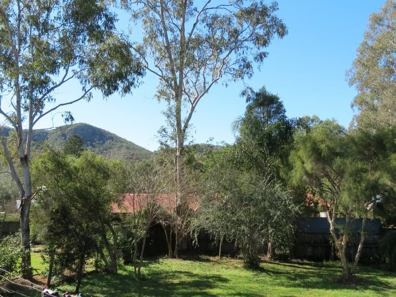 30 Richard Street, Esk QLD 4312