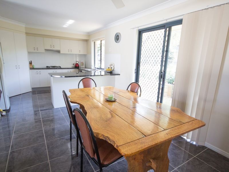 6 Elizabeth Street, Esk QLD 4312