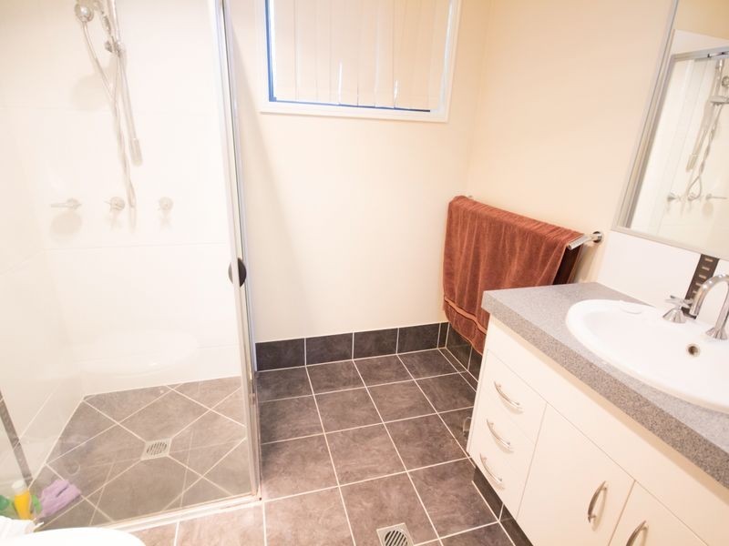 6 Elizabeth Street, Esk QLD 4312