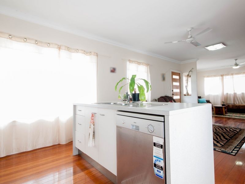 35 Cairnscroft Street, Toogoolawah QLD 4313