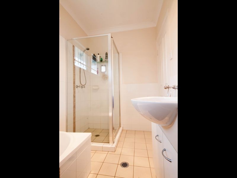 35 Cairnscroft Street, Toogoolawah QLD 4313